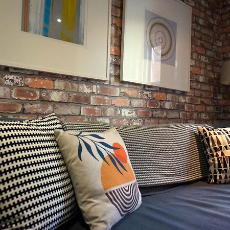 Russet Quarter, Parking Subject To Availability Apartment ยอร์ค ภายนอก รูปภาพ