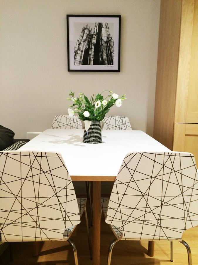 Russet Quarter, Parking Subject To Availability Apartment ยอร์ค ภายนอก รูปภาพ